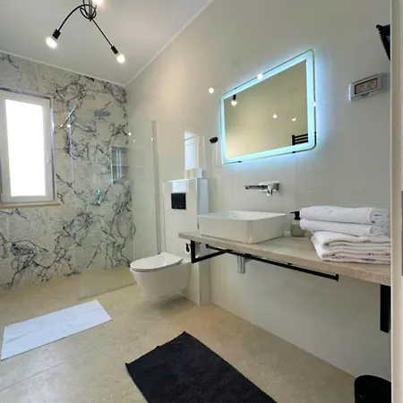 Вилла Aria - Istria - Private Heated Pool, Sauna & Jacuzzi Valica