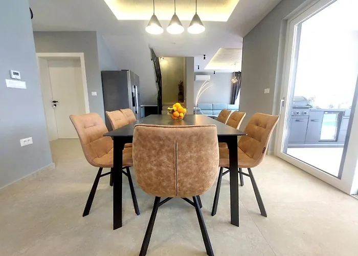 Aria - Istria - Private Heated Pool, Sauna & Jacuzzi Вилла *