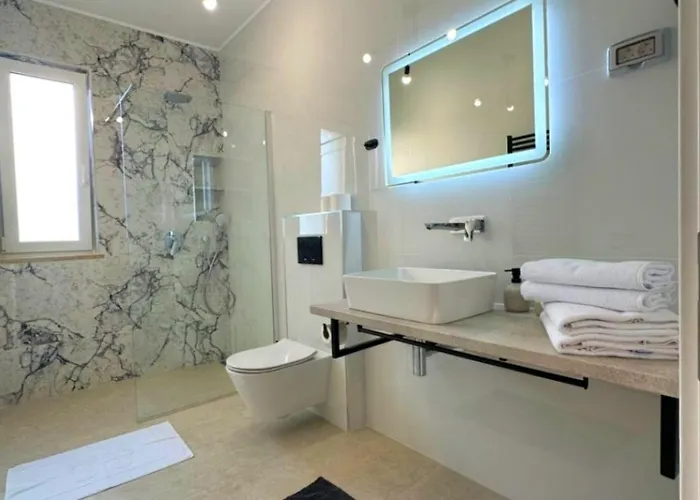 Villa Aria - Istria - Private Heated Pool, Sauna & Jacuzzi Valica