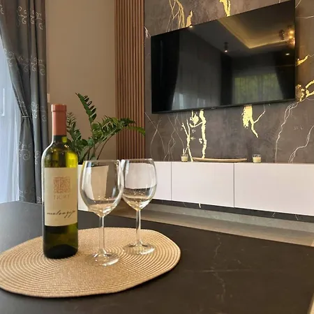 Aria - Istria - Private Heated Pool, Sauna & Jacuzzi Villa *