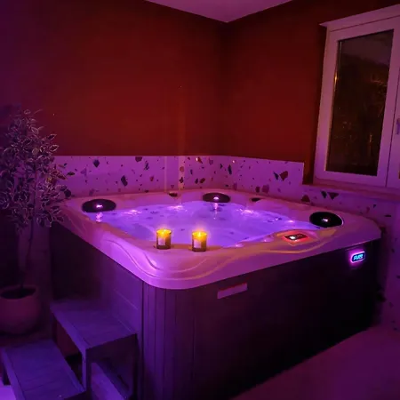 Aria - Istria - Private Heated Pool, Sauna & Jacuzzi * Umag